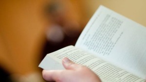 Conozca los beneficios de la lectura para la salud
