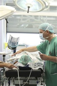 Polonia pagará por bebés discapacitados para limitar abortos 