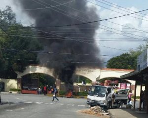 Docencia se mantiene pese a disturbios en la UASD 