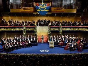 Carlos Gustavo preside la entrega de los Nobel a la que no asistirá Bob Dylan