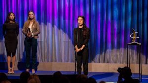 Las dos activistas yazidíes víctimas del ISIS recogen el premio Sájarov
