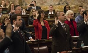 Los compromisarios confirman la victoria de Donald Trump bajo una presión inusual