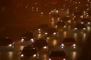 La alta contaminación obliga a desviar vuelos en ciudades chinas del norte