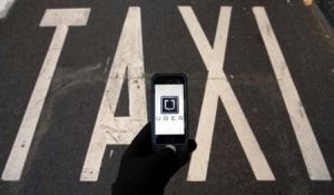 Uber busca mejorar imagen en España con nuevo servicio de coches eléctricos