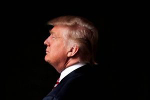 Trump dice en un tuit que EE UU debe “expandir su capacidad nuclear”