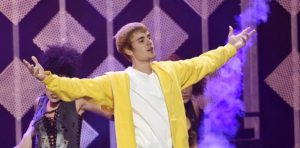 Justin Bieber encara cargos por robo y lesiones