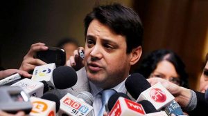 Condenan a 180 días de prisión diputado chileno que insultó a empresario