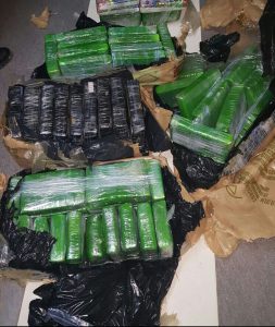 DNCD ocupa otros 108 paquetes de drogas en Barahona