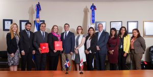 CEI-RD y Embajada de Perú reciben a especialistas de Promperú 