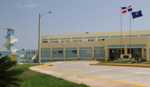 Sorprenden a dos internos CCR-Cucama con supuesta marihuana