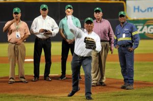 Estrellas Orientales reconocen a empresa Cemex