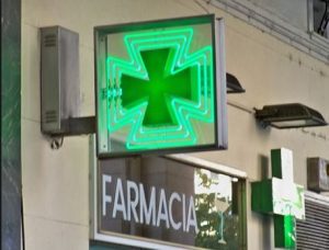 Nombran a nuevo presidente de Asociación de Dueños de Farmacia de Santo Domingo