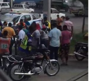 Agentes PN ultiman dos presuntos asaltantes habrían robado a un mensajero 