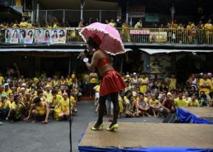 Presos celebran en cárcel de Filipinas un concurso de belleza
