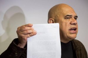 Oposición venezolana dice Parlamento se instalará en 2017 pese a “obstáculos”