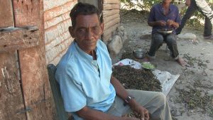 Azua: Familia solicita ayuda para realizar cena de noche buena