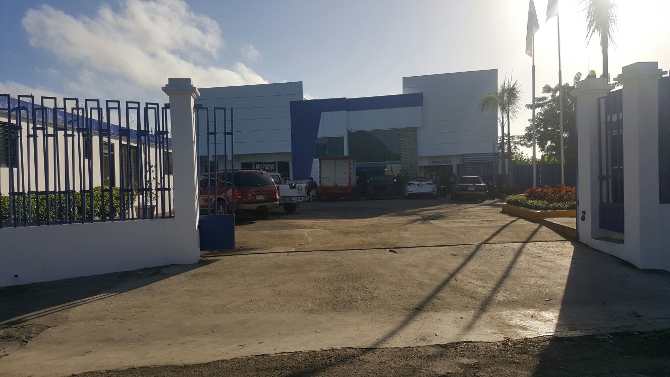 Roban más de dos millones de pesos en asalto en Tamboril
