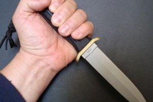 Acusan médico de agredir con cuchillo a fiscal y agentes PN en Mao