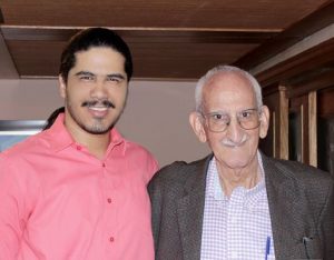 Patricio León prepara el lanzamiento de la Colección Clásica de Lectura
