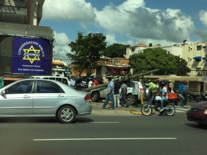 Reportan tiroteo en avenida 27 de Febrero del DN