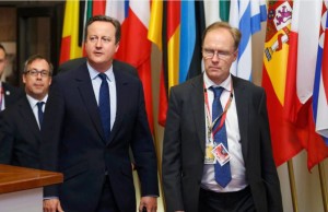 Dimite embajador británico ante la Unión Europea