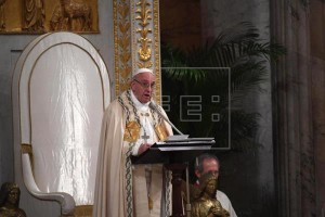 El papa Francisco llamó hoy a no olvidar el sufrimiento de las víctimas del Holocausto, en un mensaje publicado en sus diferentes perfiles de Twitter con motivo del Día Internacional en memoria de estos trágicos acontecimientos.