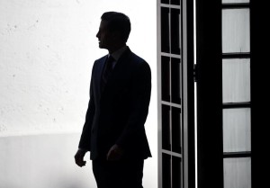 Presidente México promete reducir 10% los sueldos de los altos funcionarios
