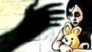 India: Director y tres profesores violan a una menor discapacitada mental