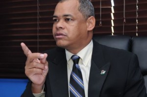 Senadores arremeten contra presidente del CODUE que los acusó de actuar bajo presión

