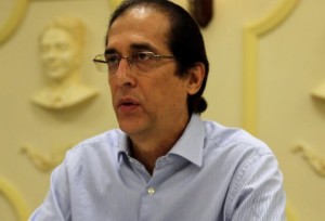 Gobierno dice se reunirá “muy pronto” para definir Pacto Eléctrico