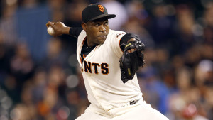 Santiago Casilla firma por dos años con Atléticos de Oakland