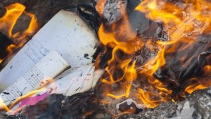 China inventó el papel hace más de dos milenios y ahora lo ha perfeccionado haciéndolo resistente al agua y al fuego.