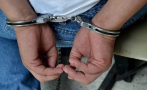 PN apresa hombre acusado de violar a una mujer en Haina