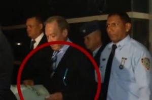 Un policía judicial no se deja corromper por dinero de Ángel Rondón