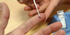 Descubren cómo la diabetes contribuye con la aparición de alzheimer en mujeres