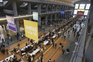 Abren los centros de votación en Ecuador