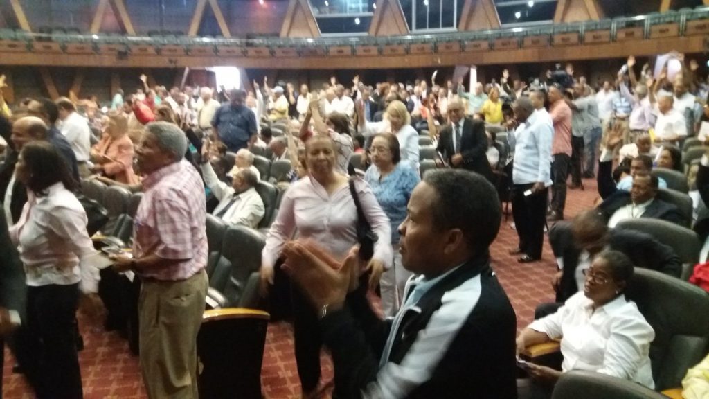Profesores de la UASD en asamblea