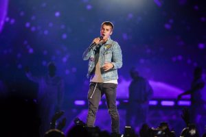 Investigan a Justin Bieber por agresión en restaurante 
