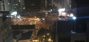 Elecciones Ecuador: descontento por lentitud en conteo final 