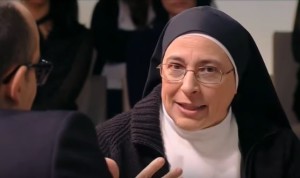Monja pidió perdón tras polémicas declaraciones: “María no era virgen”