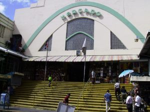  Mercados arrabalizados imperan en el Gran Santo Domingo