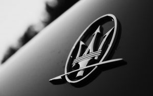 Hombre se roba Maserati de 150.000 dólares cuando lo probaba para 