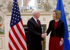 Primera visita de Pence a la UE, tras calmar a sus socios de la OTAN