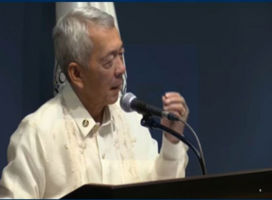 Filipinas sustituye a su canciller por mentir sobre su nacionalidad