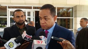 Senador Valentín llega a Procuraduría para ser interrogado por caso Odebrecht