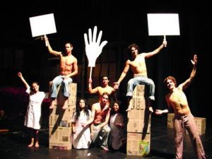 Un musical de una magia peculiar, llamado “Vimazoluleka”, llegará a todas las salas de cine venezolanas este mes de marzo. Tras dos años de grabaciones alrededor del mundo, la producción de Levy Rossell representa la nueva apuesta del cine nacional.