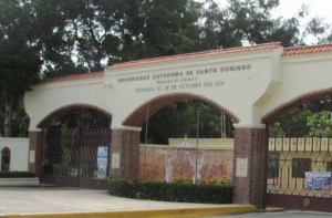 UASD suspende docencia este viernes por actos Día del Maestro

