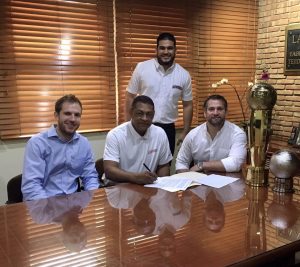 Víctor Hansen dirigirá a Leones de Santo Domingo