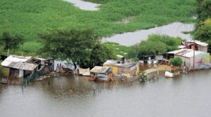 Inundaciones causan devastación en Zimbabue 