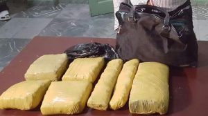 DNCD y ERD ocupan siete pacas de presunta marihuana en Elías Piña 